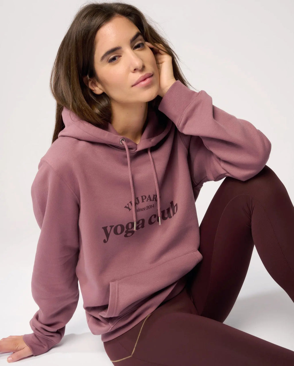 Sweat unisexe en coton bio YOGA CLUB burgundy YUJ - Maison de pleine conscience